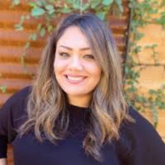 Meet your Posher, Emily - Picture 2 of 2